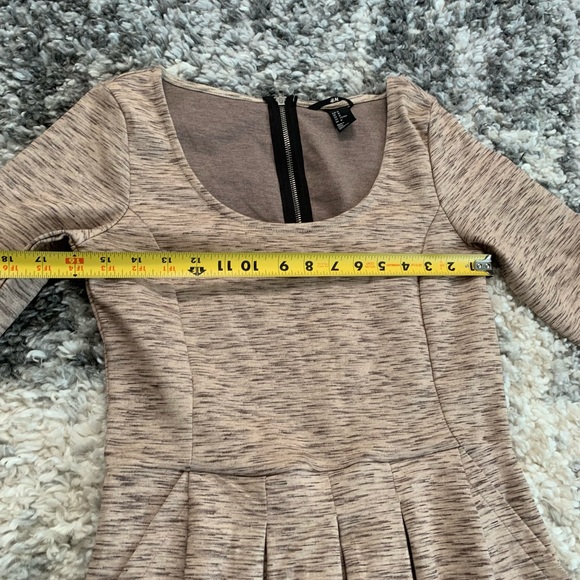 H&M Women’s Long Sleeve Light Brown Tan Dress Size Medium - Picture 13 of 17